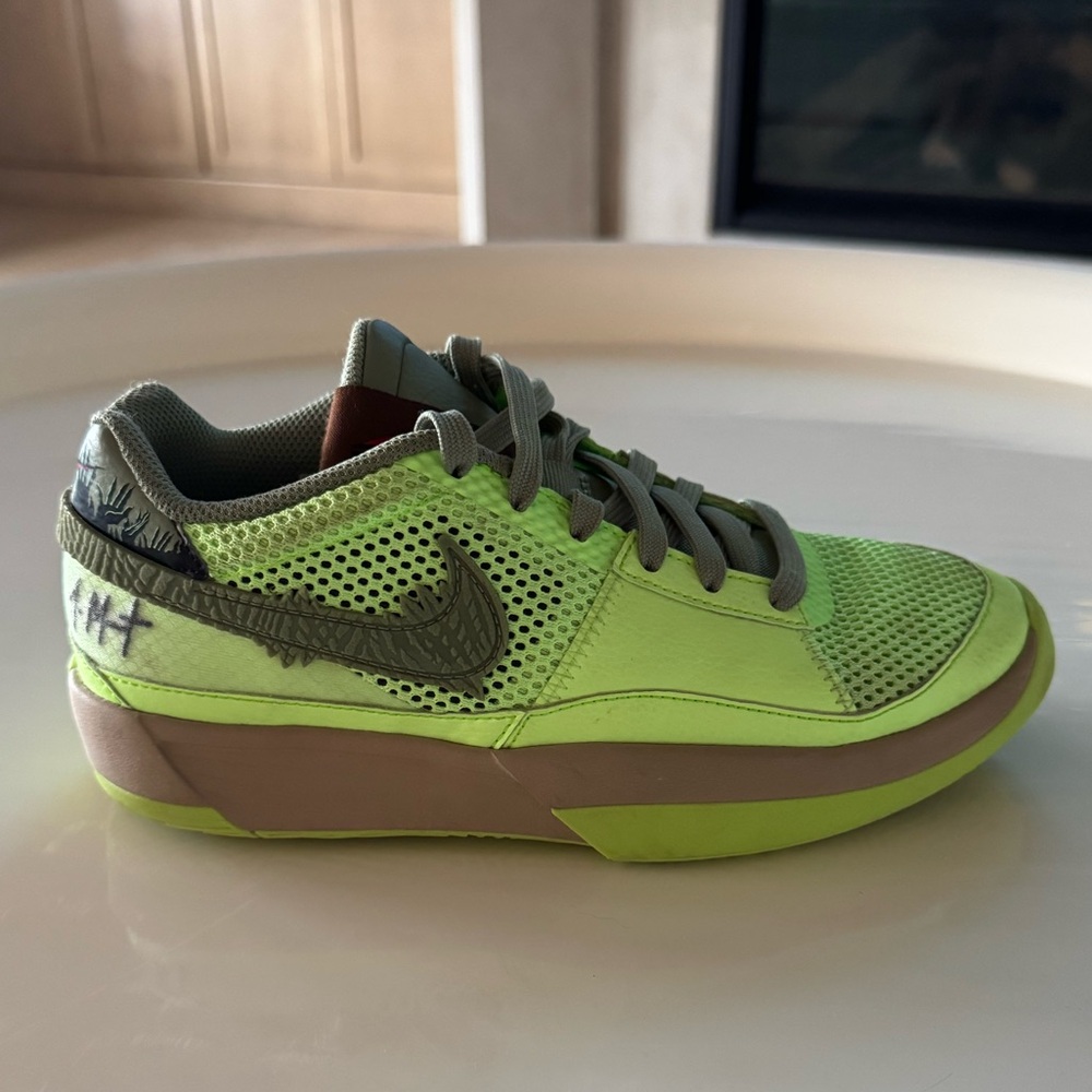 Nike Ja 1 Men's Basketball Shoes size 5 Green